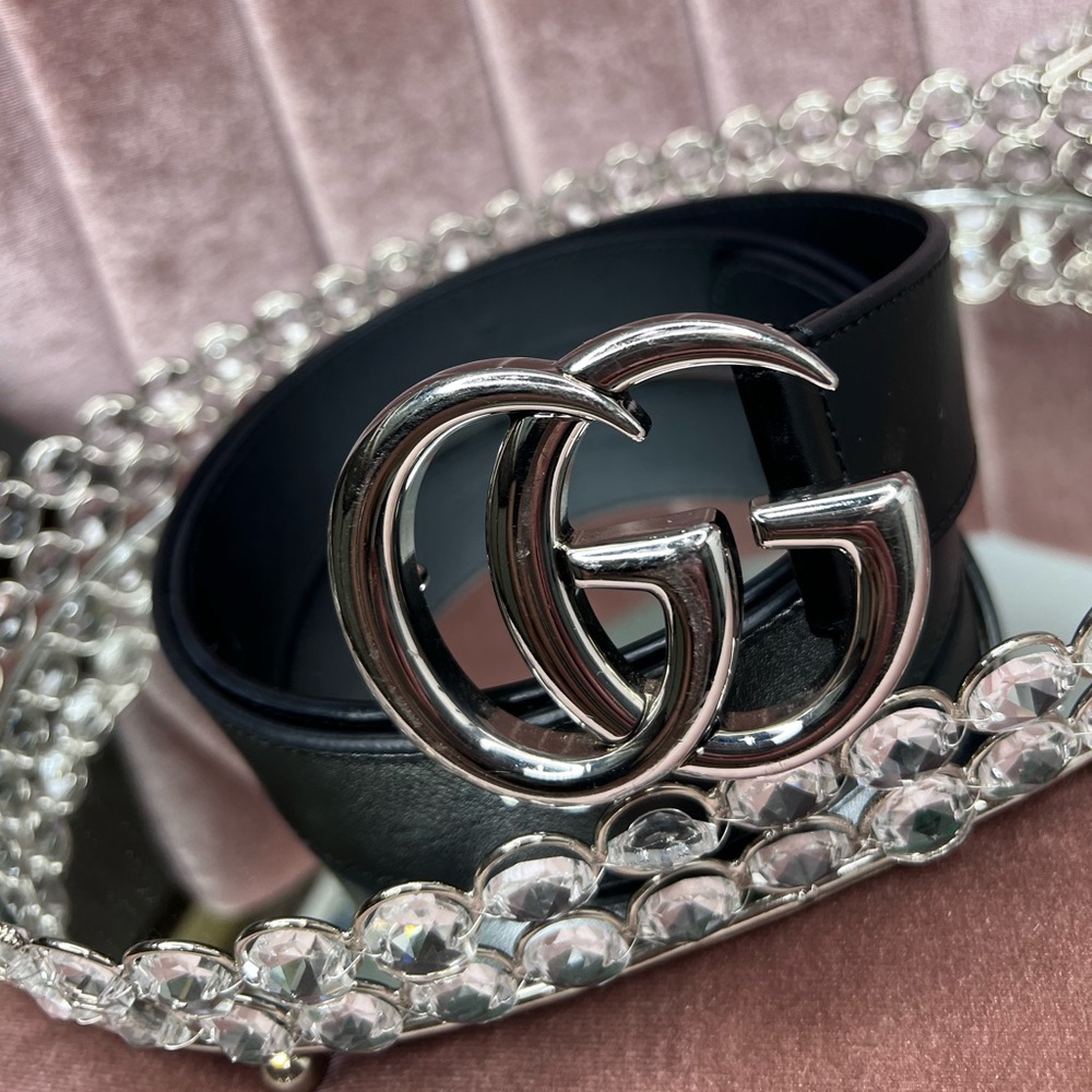 Gucci Black Leather Marmot Belt with Silver GG Buckle